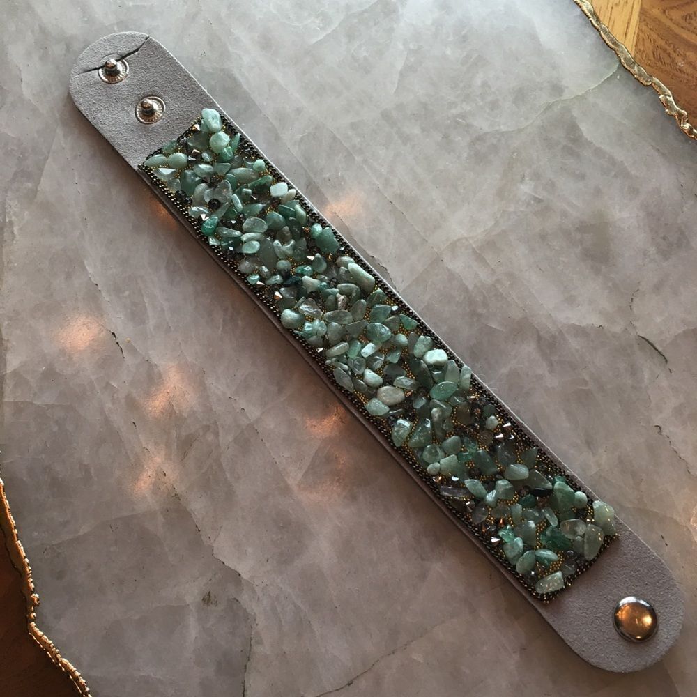 Gorgeous Green Aventurine Stone Bracelet - Picture 6 of 9